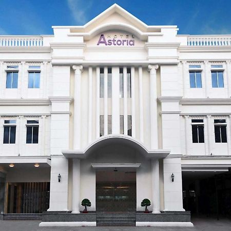 Hotel Astoria Bandar Lampung Dış mekan fotoğraf