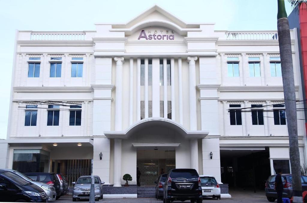 Hotel Astoria Bandar Lampung Dış mekan fotoğraf